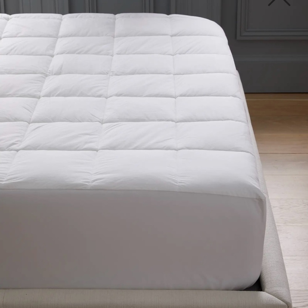 quince essential queen mattress topper